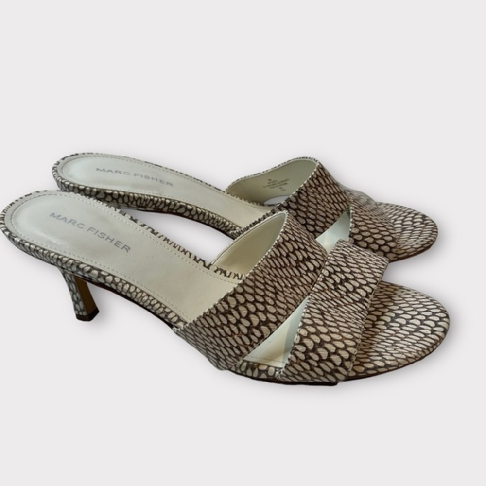 Marc Fisher Queta Snakeskin Animal Print Strappy Open Toe Shoe Slide Sandal